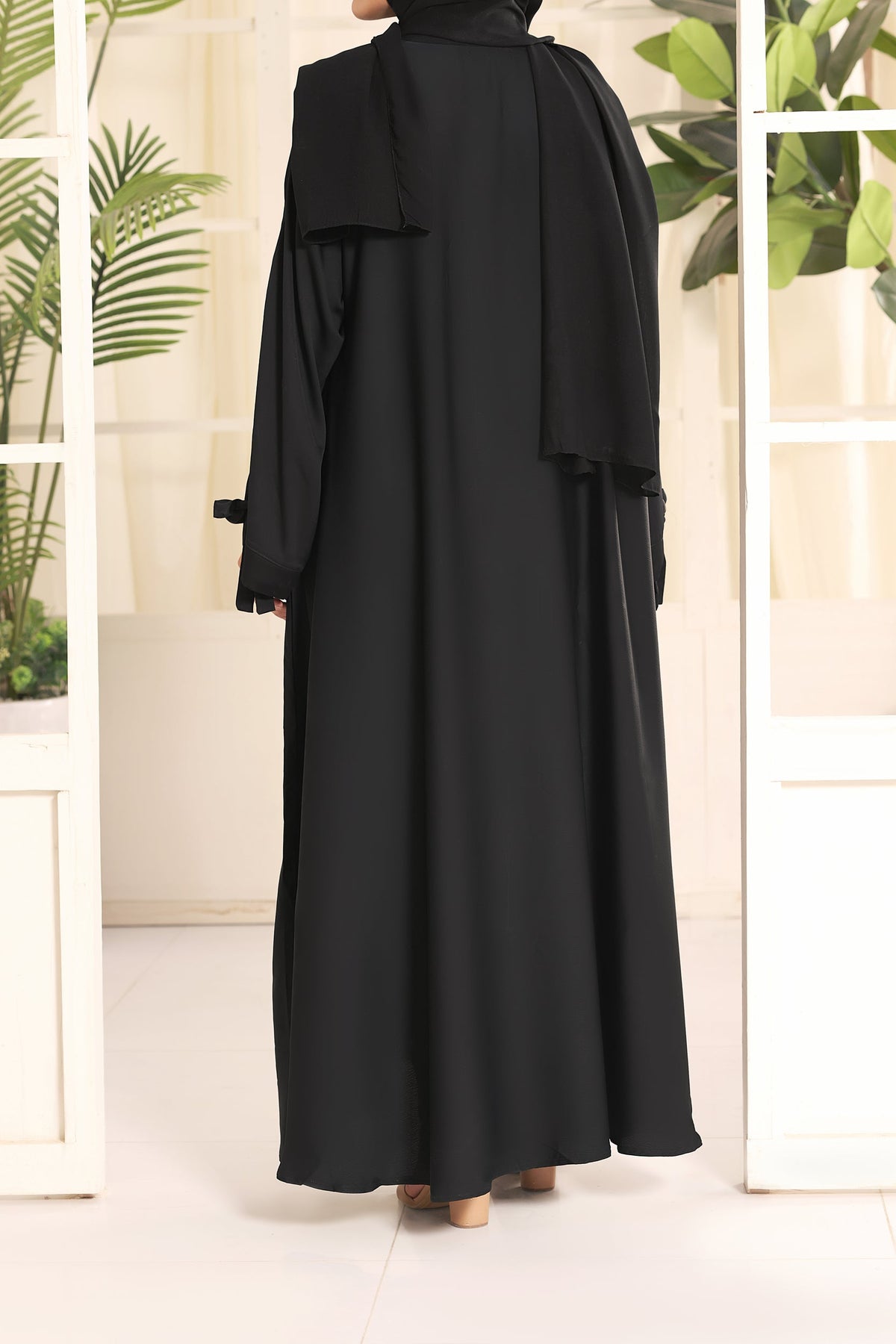 Sameera | Black