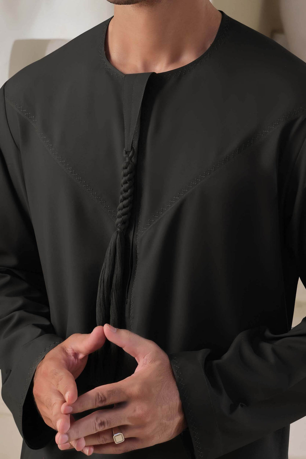 Black Emarati Jubbah | J013 - Al-Deebaj